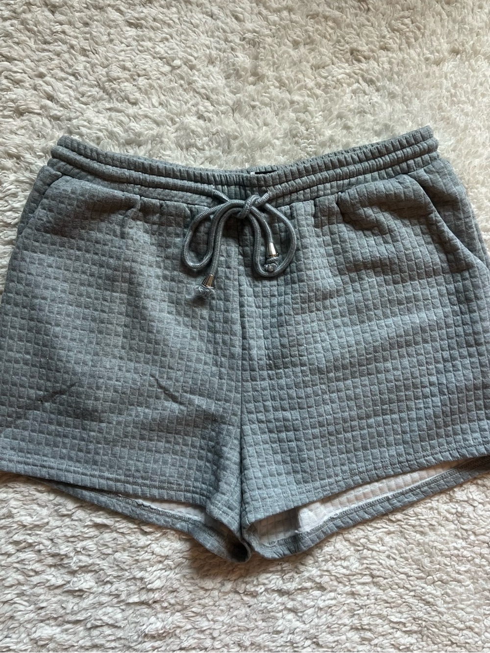 Princess Polly Women’s Light Gray Waffle Knit Soft Shorts (US 10)